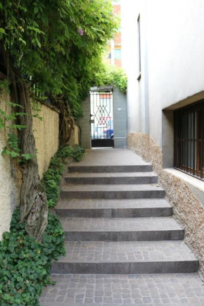 Gambara GuestS House